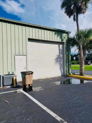 More details for 11000 Metro Pky, Fort Myers, FL - Industrial for Rent