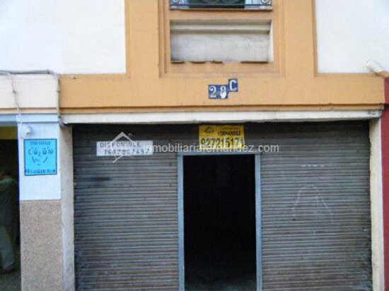 Retail in Cáceres, Cáceres for sale - Building Photo - Image 1 of 5