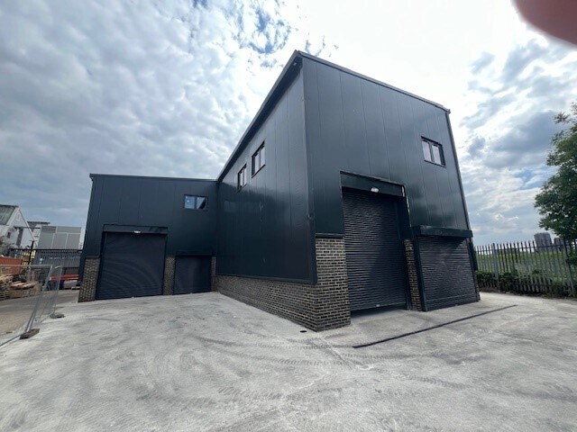 2 Blackhorse Ln, London for sale - Building Photo - Image 1 of 1