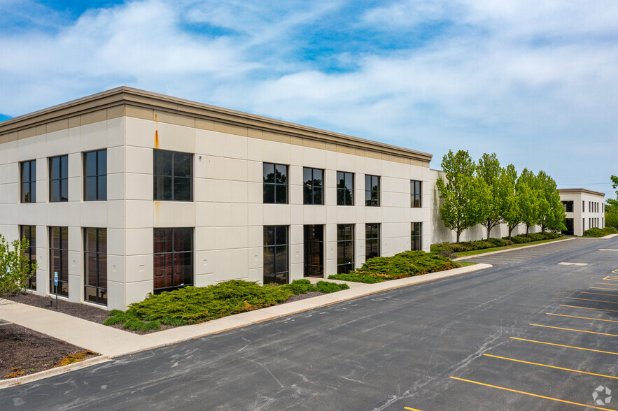 8505 100th St, Pleasant Prairie, WI for rent - Building Photo - Image 1 of 7