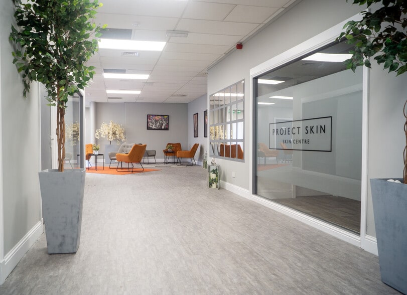 1 Kilmartin Pl, Uddingston to rent - Interior Photo - Image 3 of 7