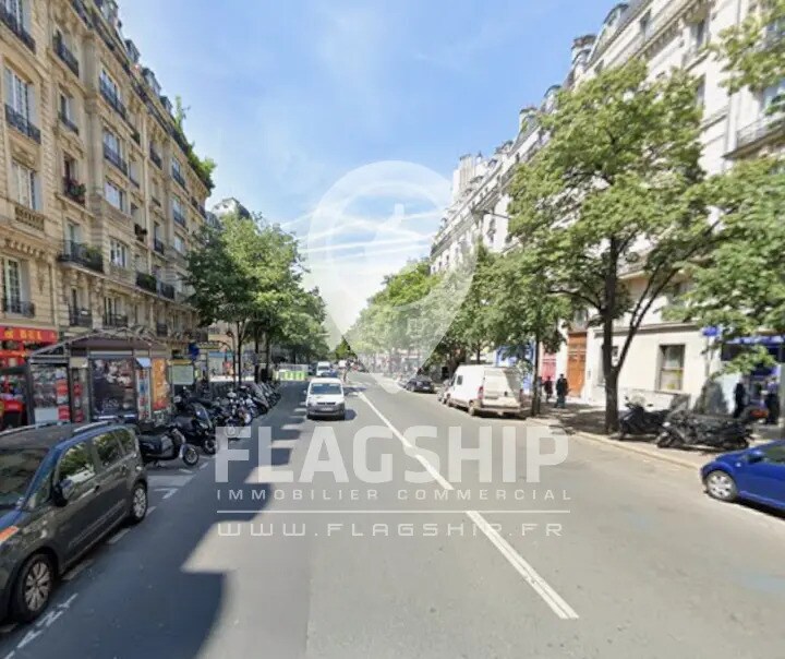 Retail in Montrouge to rent Building Photo- Image 1 of 4