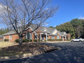 1901-1902 Macy Dr, Roswell, GA for rent Building Photo- Image 2 of 21