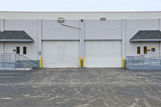 7950-7966 NW 14th St, Miami, FL to rent Building Photo- Image 1 of 14