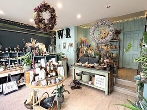 28 Duke St, Henley On Thames to rent Interior Photo- Image 1 of 1