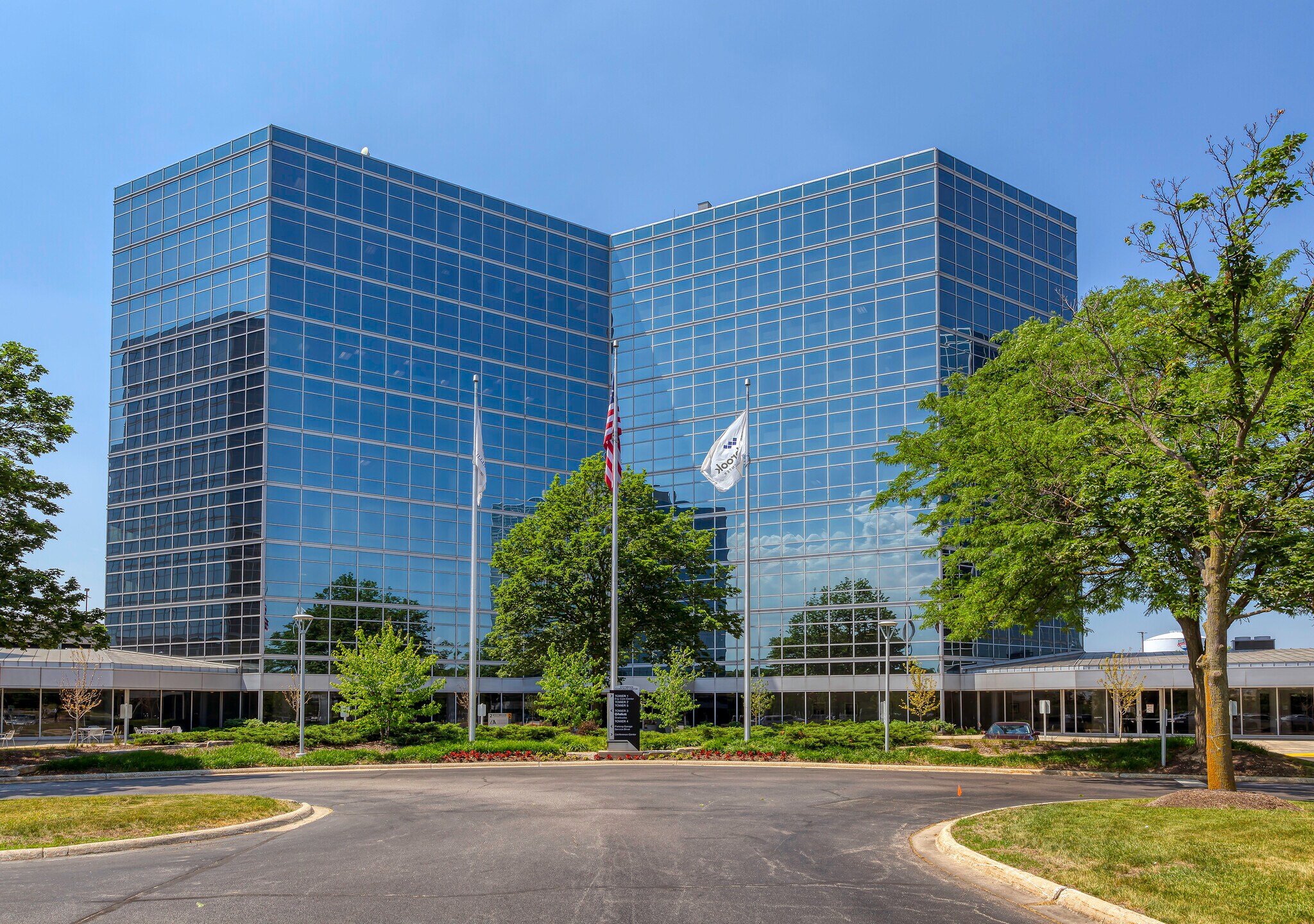 1 Westbrook Corporate Ctr, Westchester, IL to rent Building Photo- Image 1 of 8