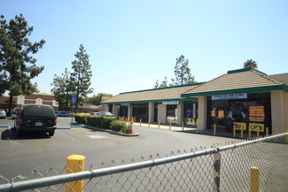 More details for 4601-4619 Wilson Rd, Bakersfield, CA - Retail for Rent