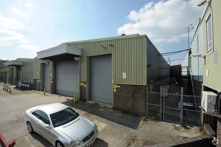 1-5 Kennet Way, Trowbridge to rent - Building Photo - Image 3 of 6