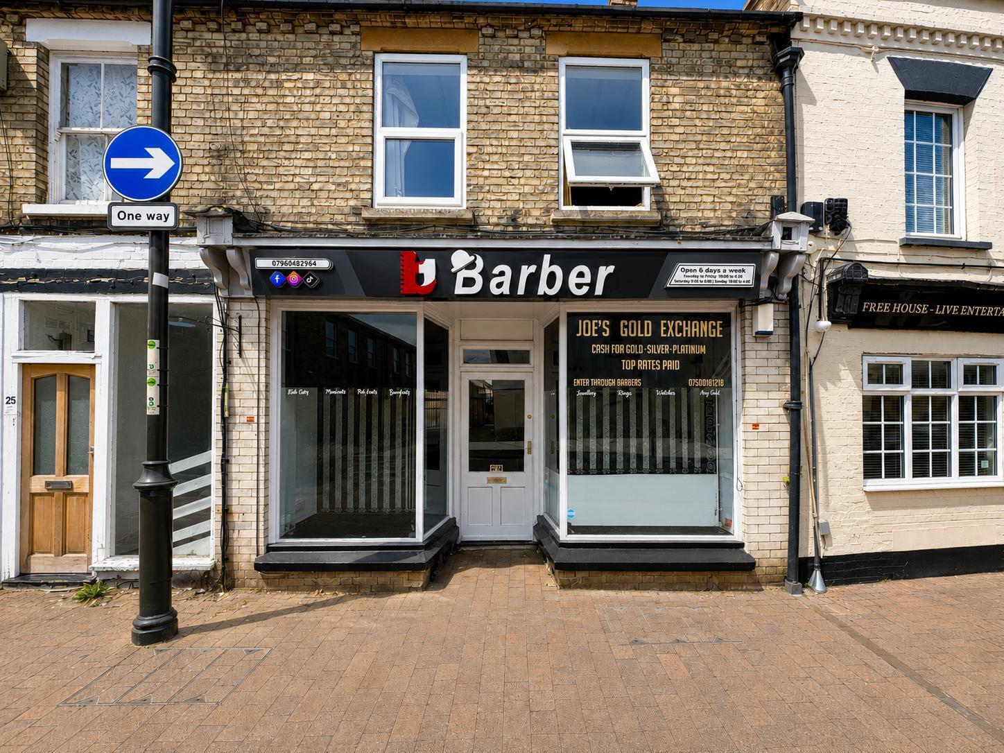 27 Hitchin St, Biggleswade to rent Building Photo- Image 1 of 2