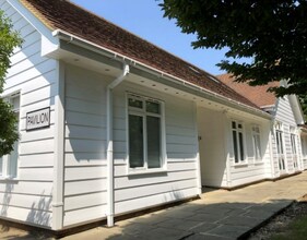 Chesham Rd, Berkhamsted to rent Building Photo- Image 1 of 7