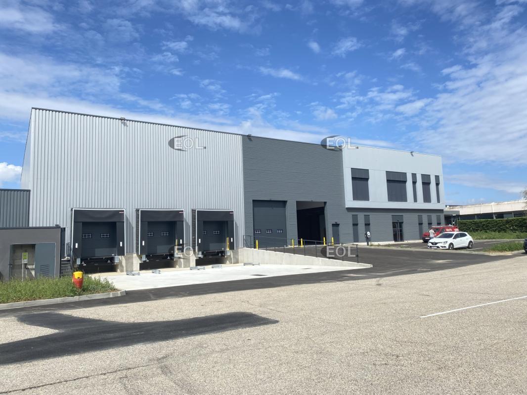 Industrial in Corbas to rent Building Photo- Image 1 of 41