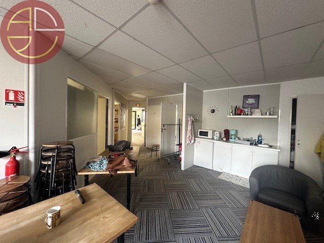 Office in Balma to rent - Interior Photo - Image 2 of 8