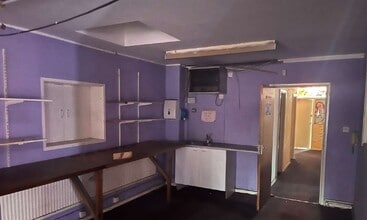 Benacre Dr, Birmingham to rent Interior Photo- Image 2 of 2