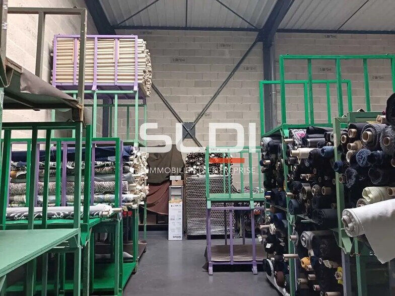 Office in Genas to rent - Interior Photo - Image 3 of 15