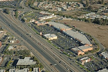 1900-1998 Hacienda Dr, Vista, CA for rent - Building Photo - Image 1 of 9