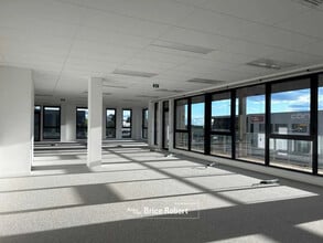 Office in Limonest to rent Interior Photo- Image 2 of 6