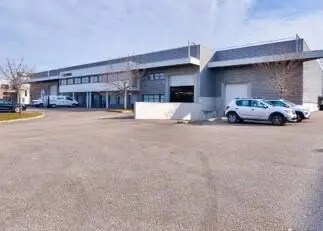 Light Industrial in Saint-Priest to rent Building Photo- Image 1 of 4