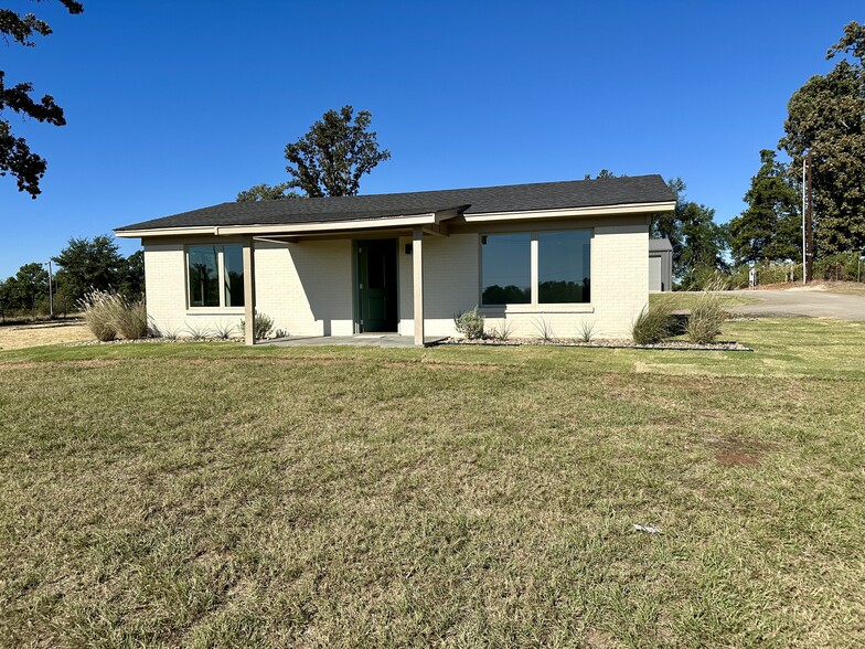 17486 State Highway 155 S, Flint, TX for rent - Primary Photo - Image 1 of 22