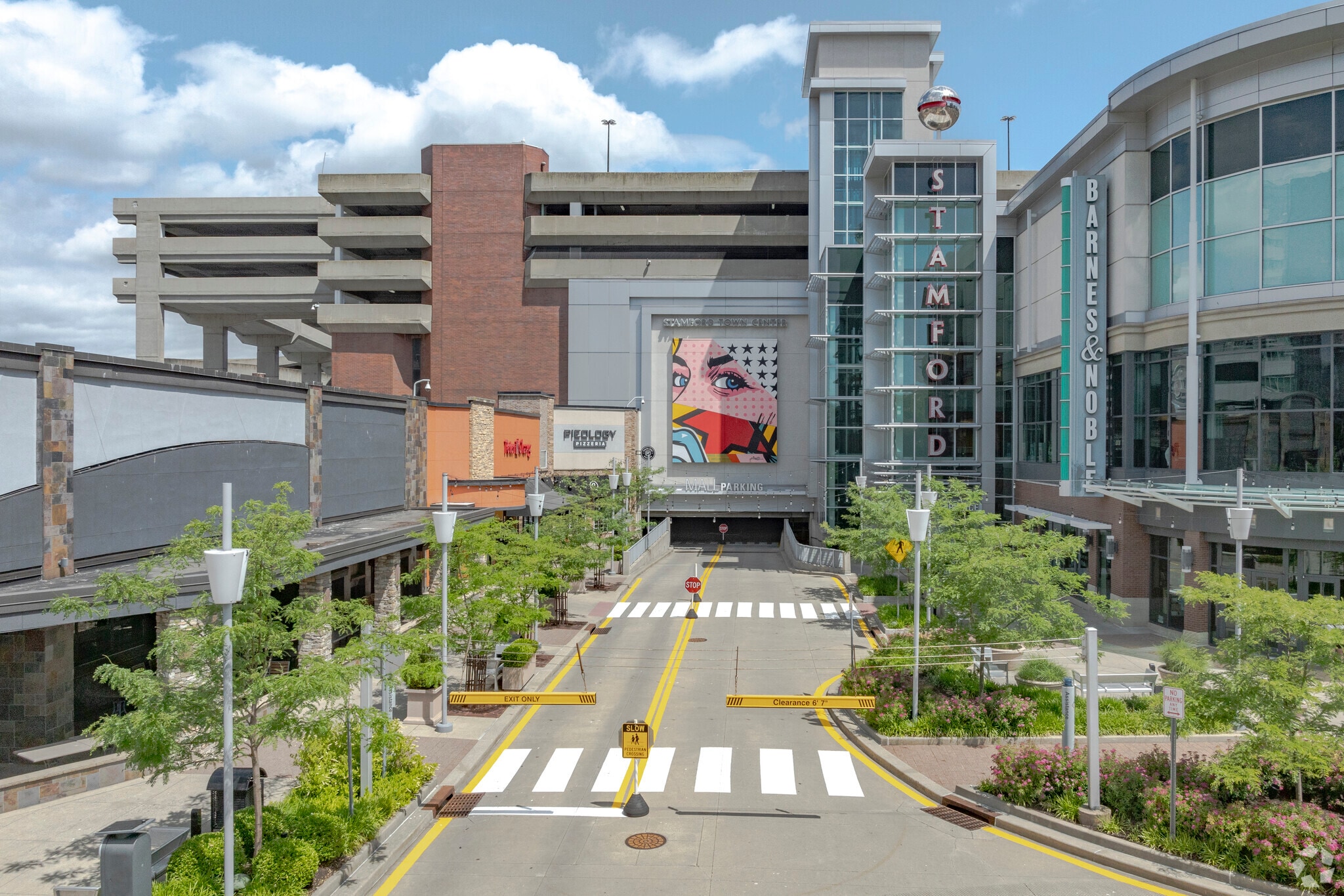 100 Greyrock Pl, Stamford, CT to rent Building Photo- Image 1 of 36