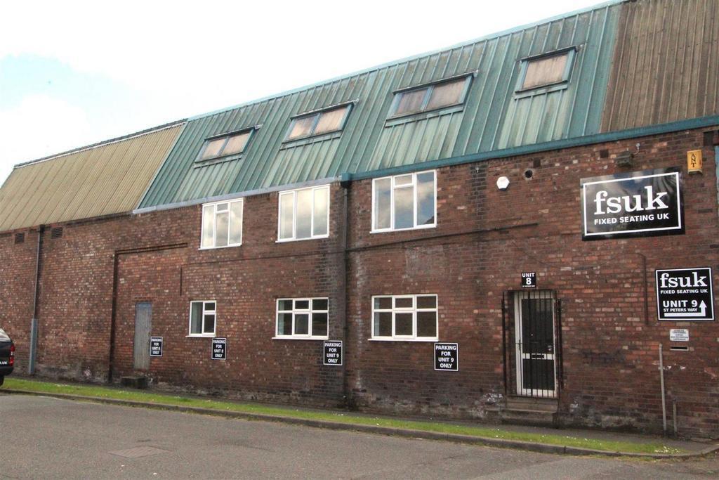 St Peter's Way, Warrington to rent Building Photo- Image 1 of 3
