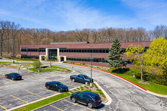 More details for 375 Bishops Way, Brookfield, WI - Office for Rent