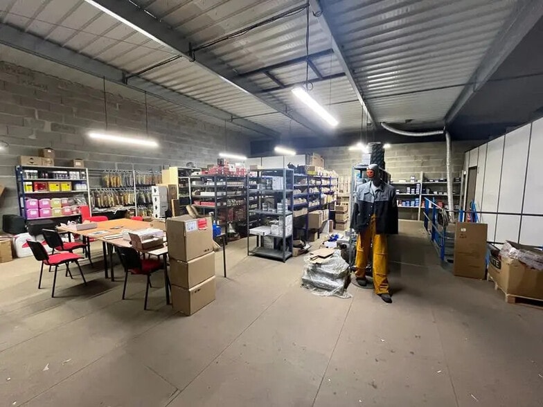 Office in Mérignac to rent - Building Photo - Image 3 of 8