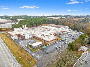 2200 Lithonia Industrial Blvd, Lithonia, GA to rent Building Photo- Image 1 of 12