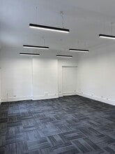 Elmete Ln, Leeds to rent Interior Photo- Image 2 of 6