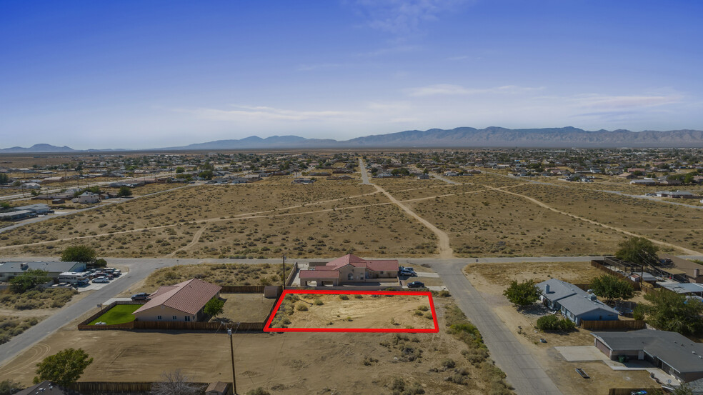 9238 Nipa Ave, California City, CA for sale - Building Photo - Image 1 of 7