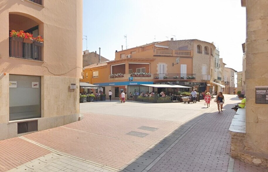 Office in Begur, Gerona to rent - Building Photo - Image 2 of 4