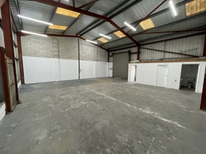Lowley Rd, Launceston to rent Interior Photo- Image 2 of 3