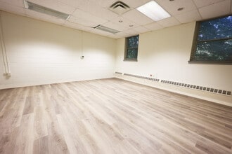 3 3rd St, Bordentown, NJ to rent Interior Photo- Image 1 of 3