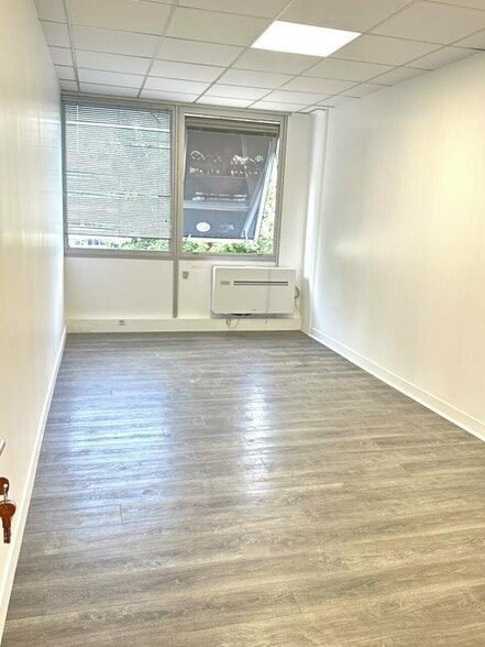5 Rue Michel Carre, Argenteuil to rent - Interior Photo - Image 2 of 4