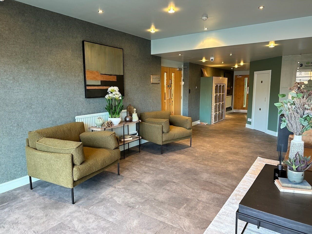 56 Warwick Rd, Solihull to rent Building Photo- Image 1 of 16