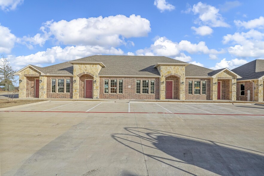 200 Cypress Bend Pky, Princeton, TX for rent - Building Photo - Image 3 of 11