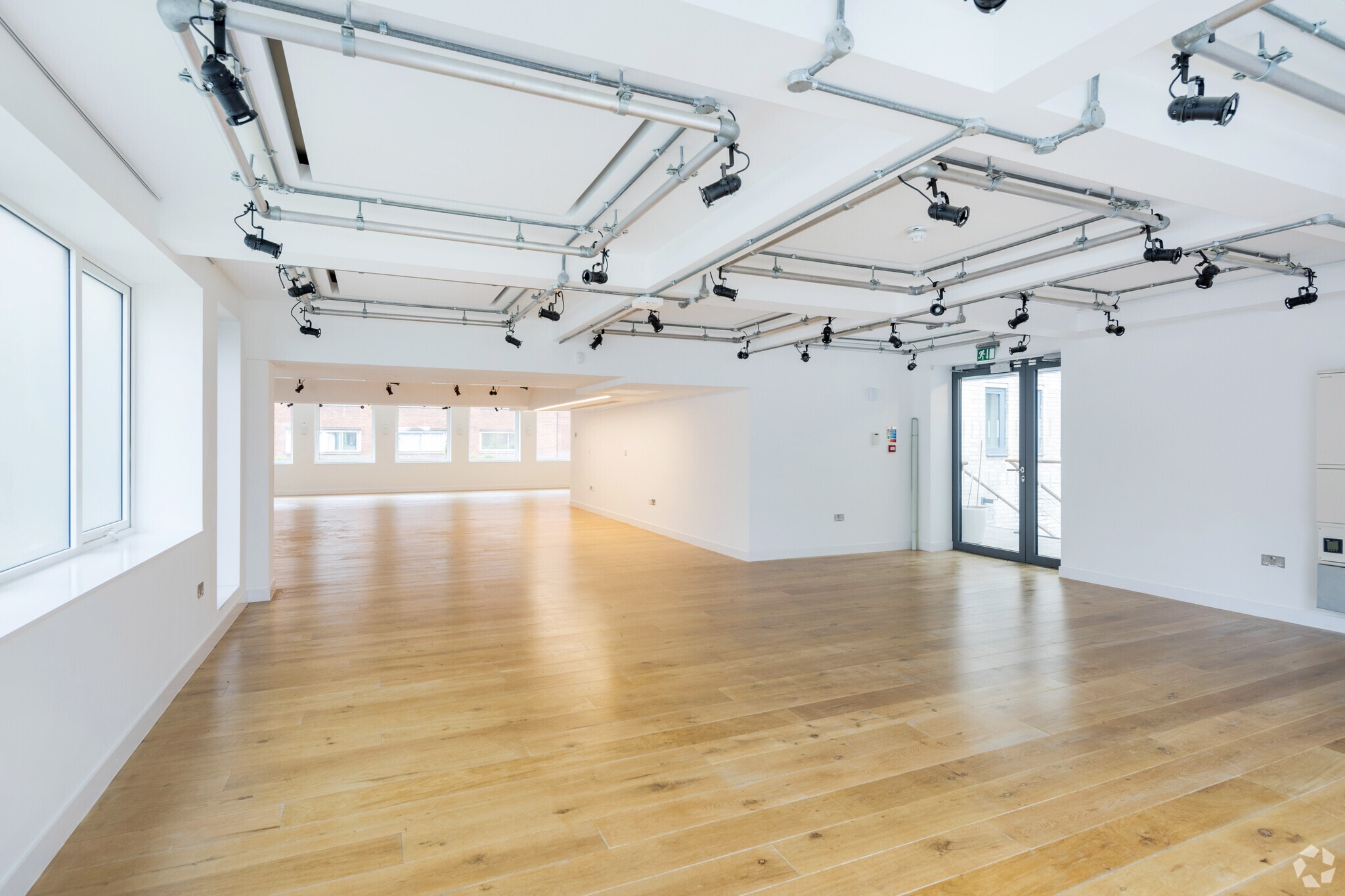 114-118 Southampton Row, London to rent Interior Photo- Image 1 of 6