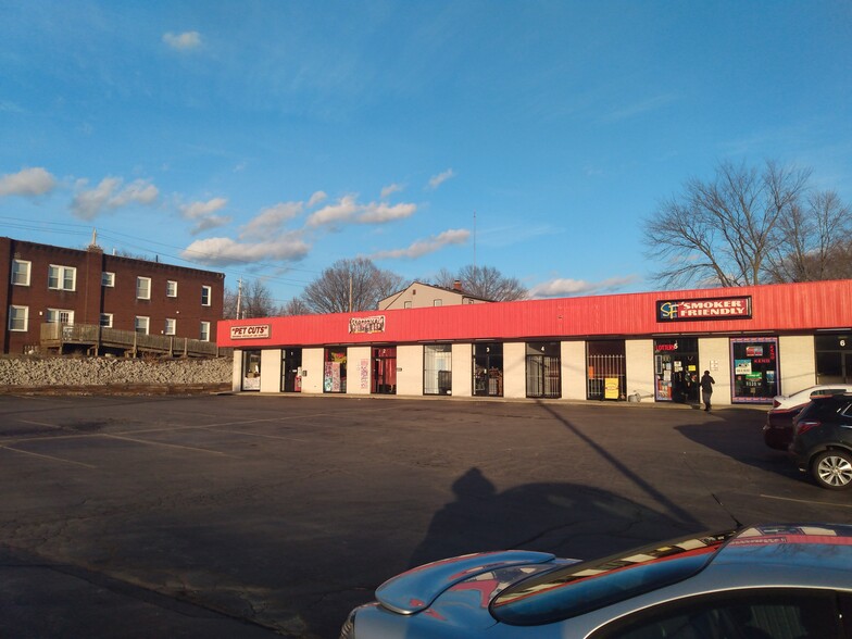 4927 Market St, Youngstown, OH for sale - Building Photo - Image 1 of 1