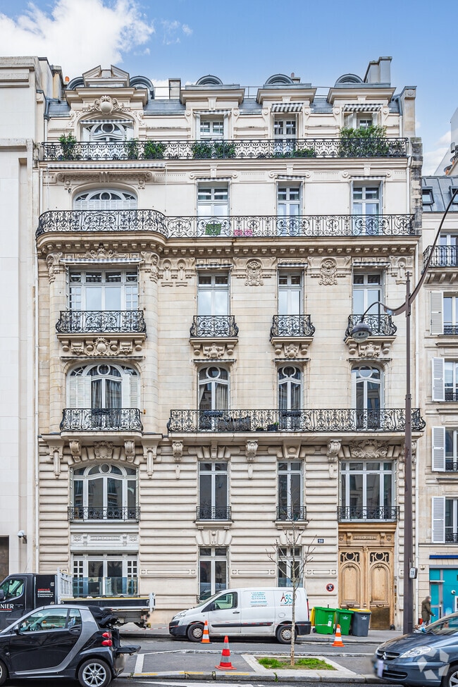 Location Bureaux 392 m²