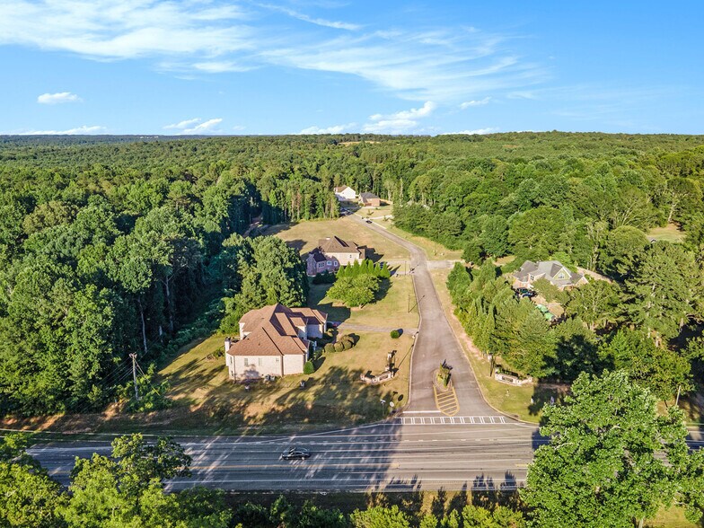 1007 Queens Bridge Way, Griffin, GA for sale - Aerial - Image 2 of 8