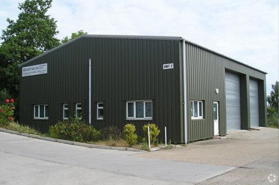 Moon Hall Ln, Haverhill for sale - Primary Photo - Image 1 of 1