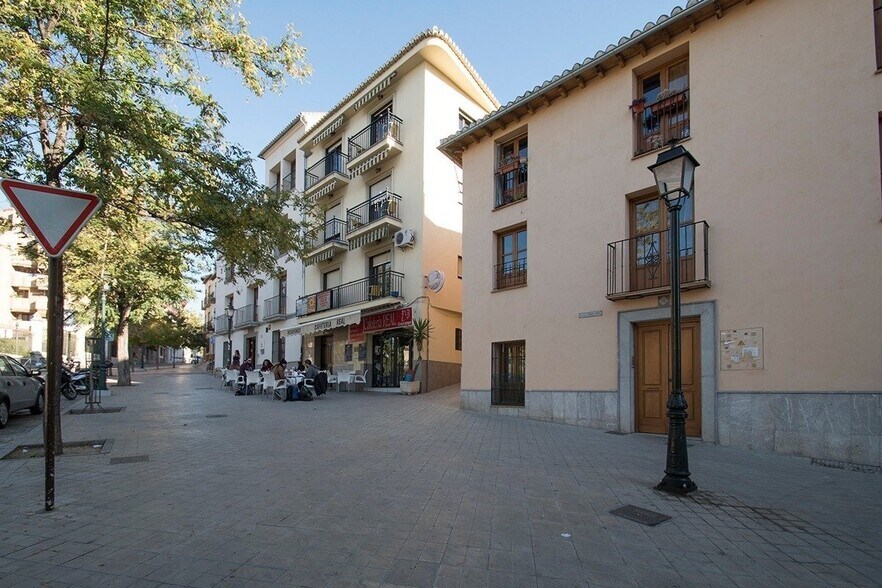 Calle Acera de San Ildefonso, 34, Granada, Granada for sale - Primary Photo - Image 1 of 18