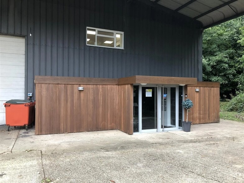 Burrough Ct, Burrough On The Hill to rent - Interior Photo - Image 2 of 7