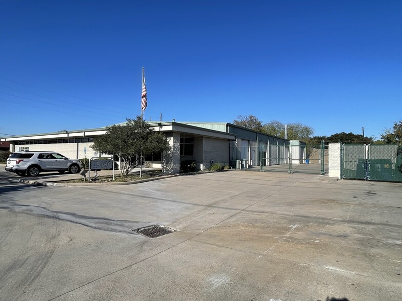 11010 Sam Houston Pky, Houston, TX for sale - Building Photo - Image 1 of 1