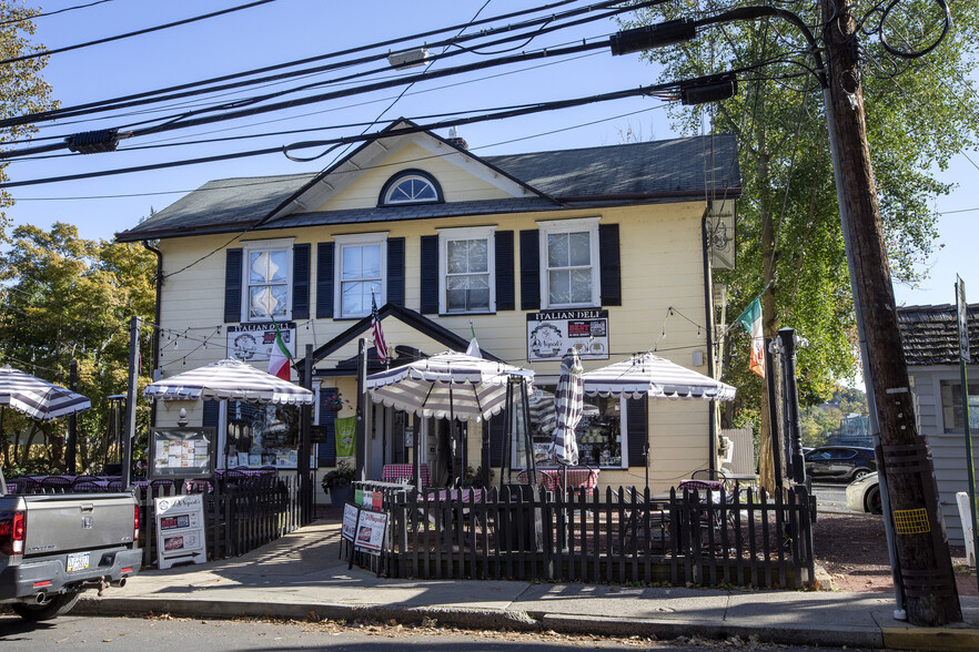 18 N Main St, New Hope, PA for sale - Building Photo - Image 1 of 1