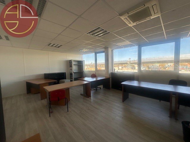 Office in Toulouse for sale - Interior Photo - Image 2 of 7