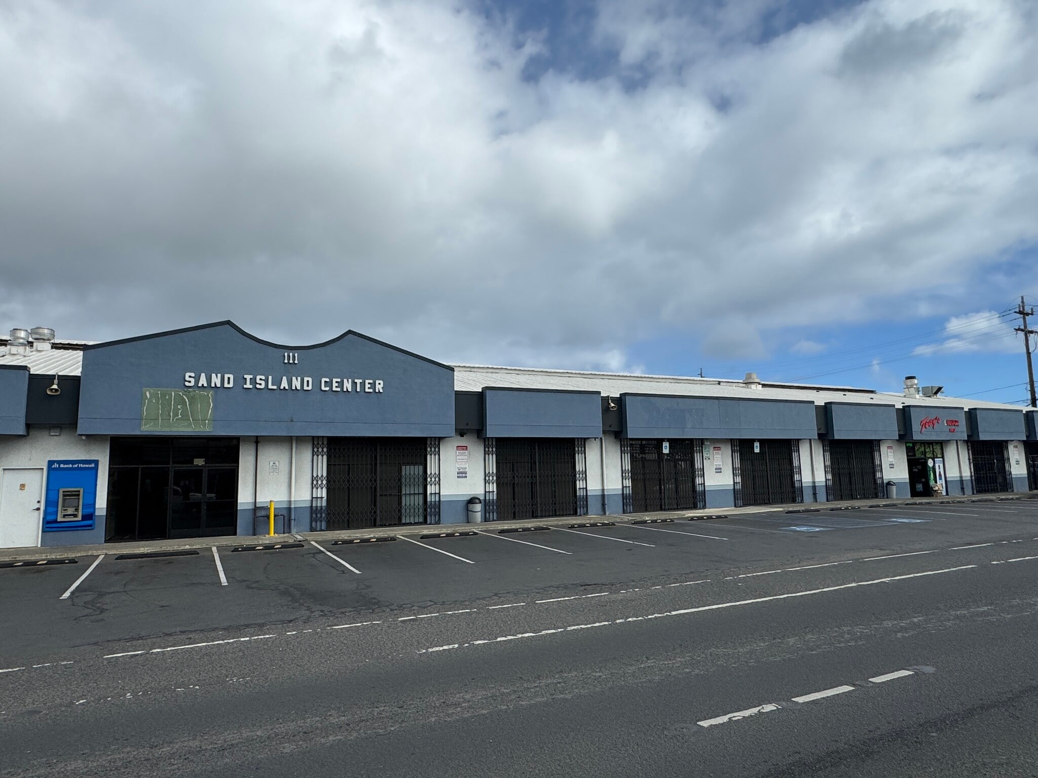 111 Sand Island Access Rd, Honolulu, HI to rent Building Photo- Image 1 of 4