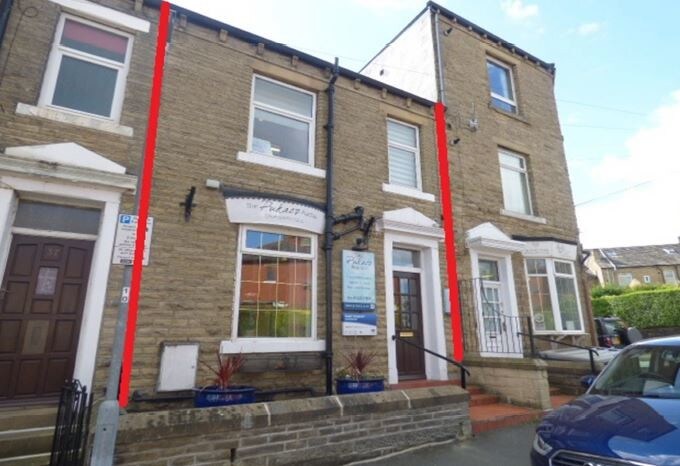 39 Elizabeth St, Elland for sale Primary Photo- Image 1 of 1