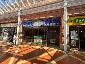 Shopping Centre, Bridgwater to rent Building Photo- Image 1 of 2