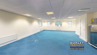 Buntsford Dr, Bromsgrove for sale Interior Photo- Image 2 of 7