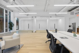 300 Kent Ave, Brooklyn, NY to rent Interior Photo- Image 2 of 13